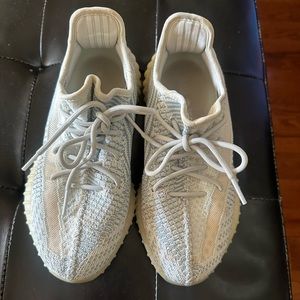 Yeezy men size 8!